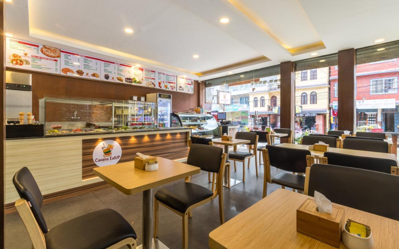 Golden Gate Hotel Pokhara Dış mekan fotoğraf