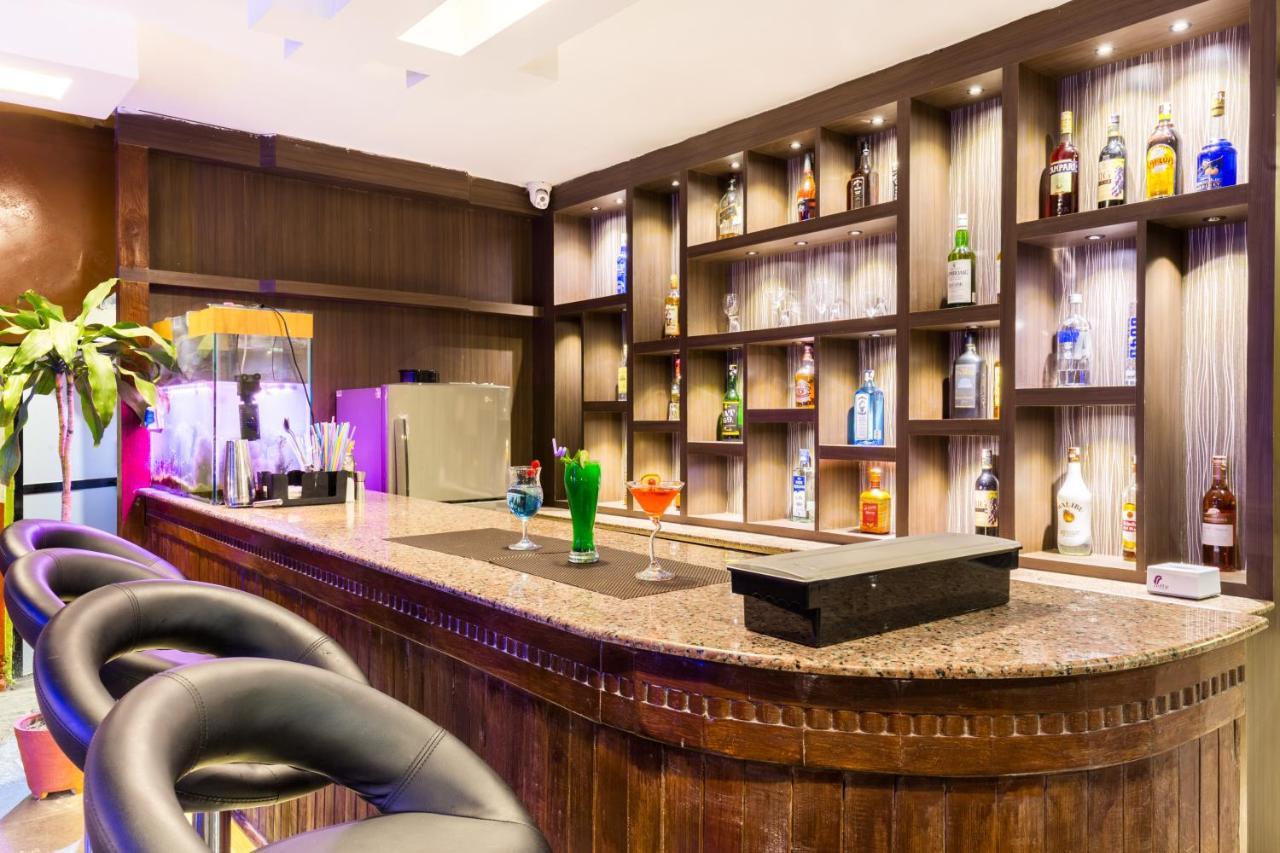 Golden Gate Hotel Pokhara Dış mekan fotoğraf