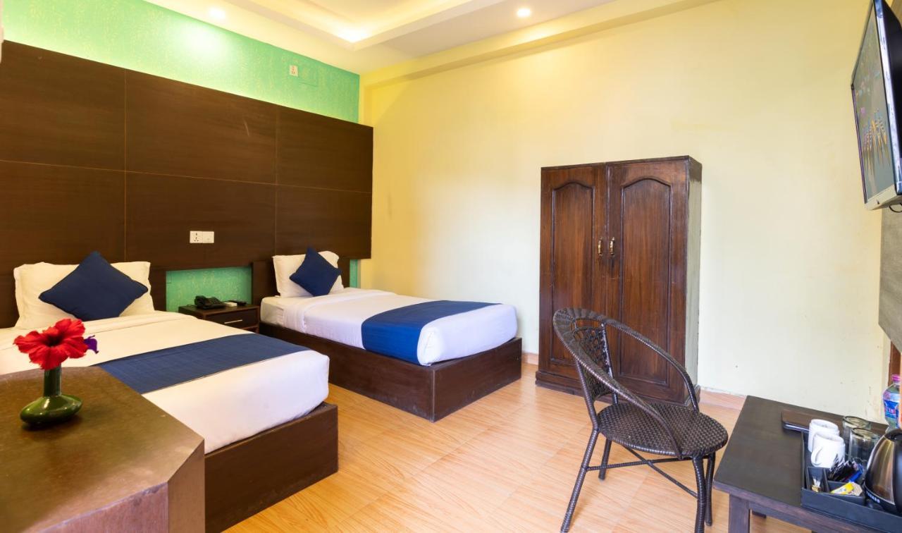 Golden Gate Hotel Pokhara Dış mekan fotoğraf